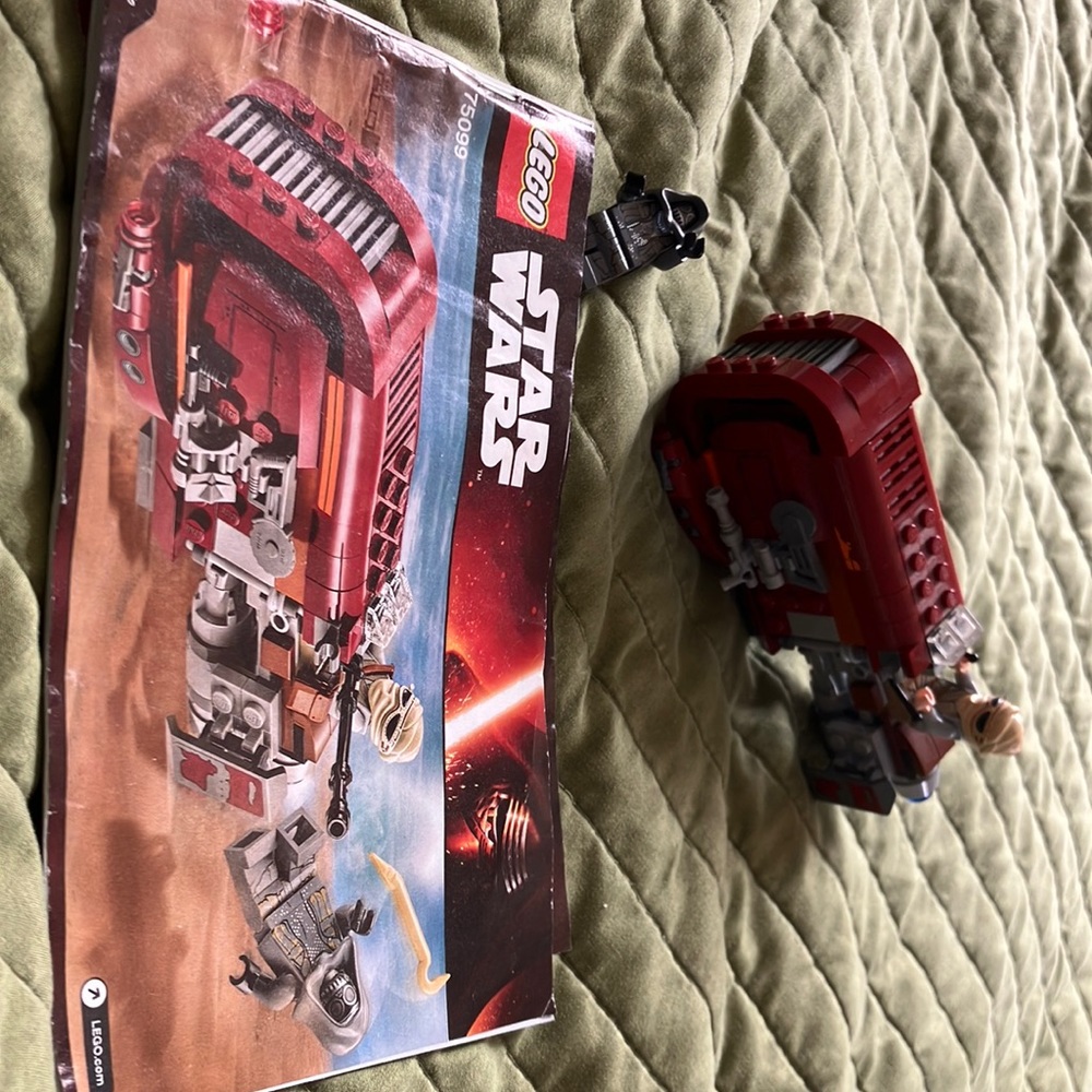 Lego Star Wars Rey’s Landspeeder with instructions